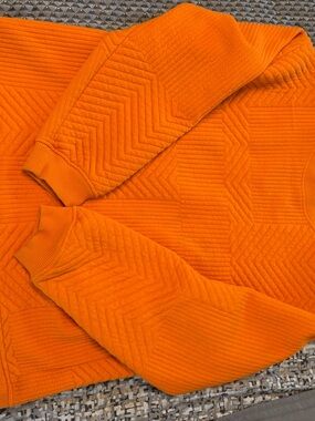 Zara women’s Bright Orange Quilted-Chevron Crewneck Sweater